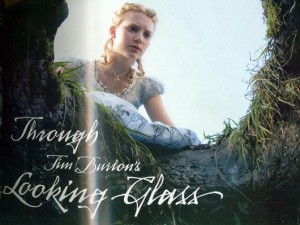 Ecco l’Alice di Tim Burton!