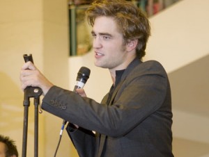 Robert Pattinson vuole cantare