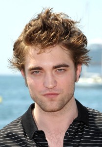 Robert Pattinson arriva a Cannes