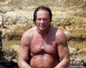 Rourke… Che tipo da spiaggia!