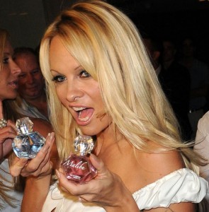 Pamela Anderson e i suoi profumi