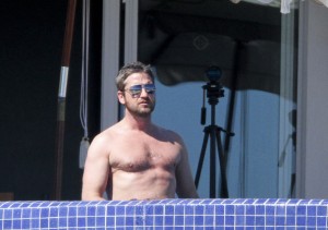 Jennifer, Gerard e la piscina