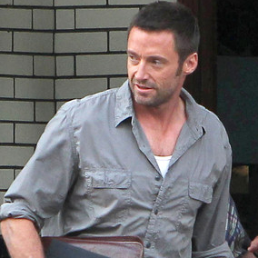 Anche Hugh con la magica tavoletta