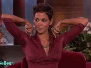 Halle Berry e l’ascella pezzata