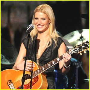 Gwyneth Paltrow canterina