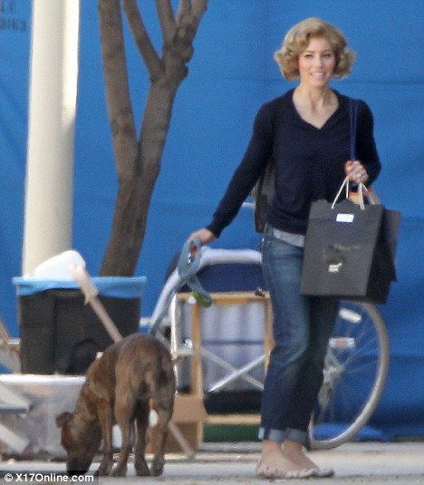 jessica-biel-as-vera-miles