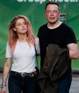 Amber Heard ha un nuovo amore. È Elon Musk